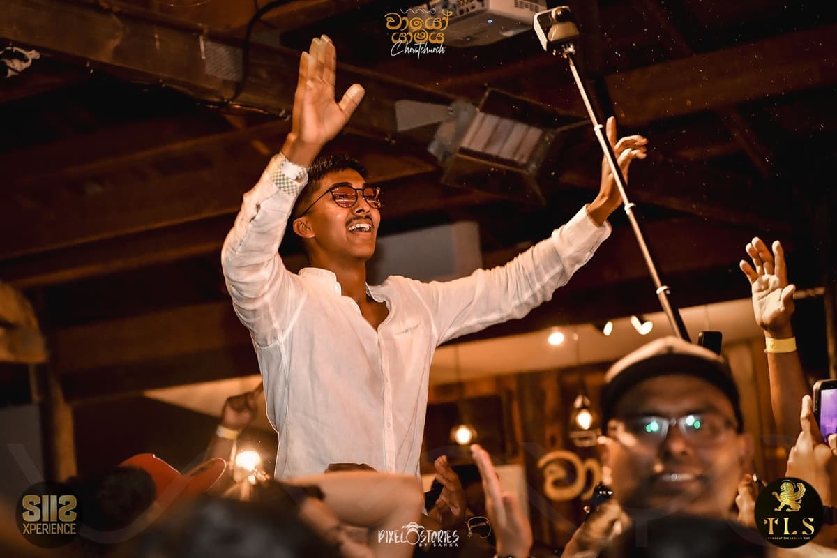 Wayo Yamaya — performers and audience